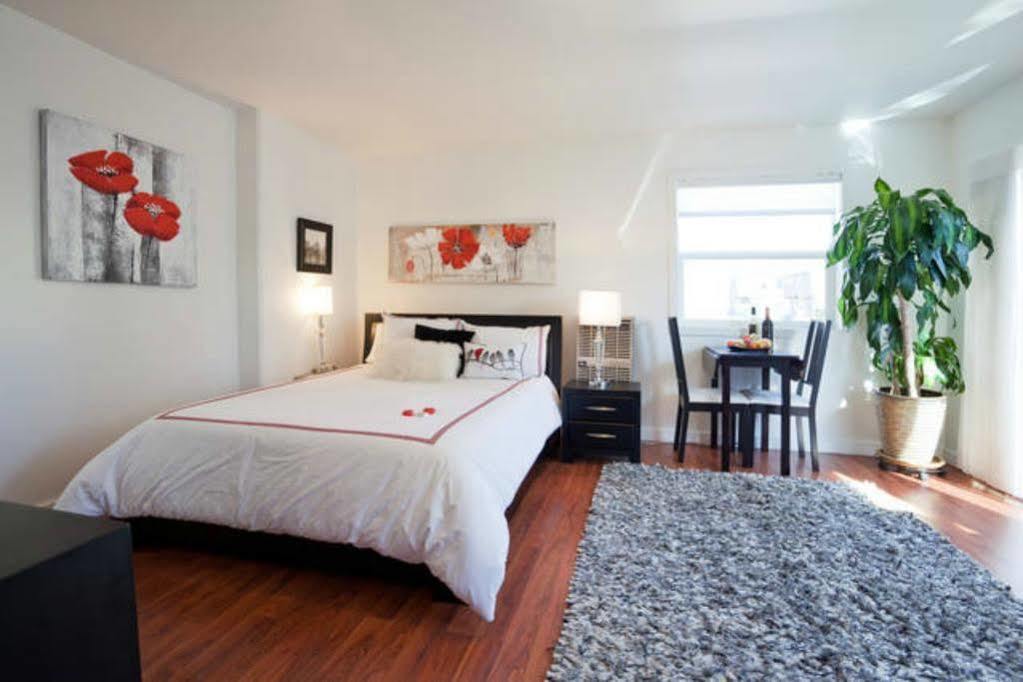 Fisherman'S Wharf Bed & Breakfast Вікторія Екстер'єр фото